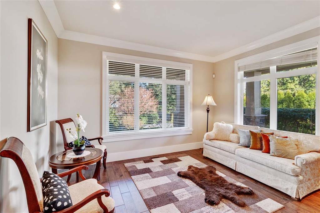 12576 26a Avenue, White Rock, British Columbia  V4A 2M2 - Photo 9 - R2555989