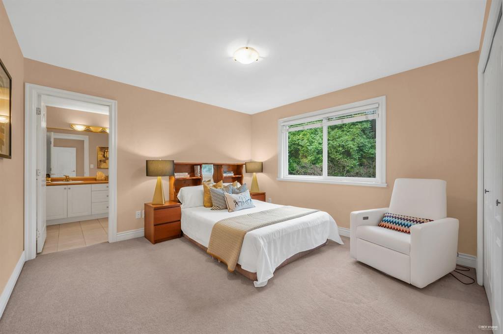 7179 Southview Place, Burnaby, British Columbia  V5A 4R6 - Photo 7 - R2746320